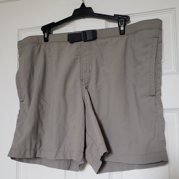 Columbia Men’s Omni Shade Khaki Lined Swim Shorts w/Pockets - Size Medium 6L - Picture 1 of 10